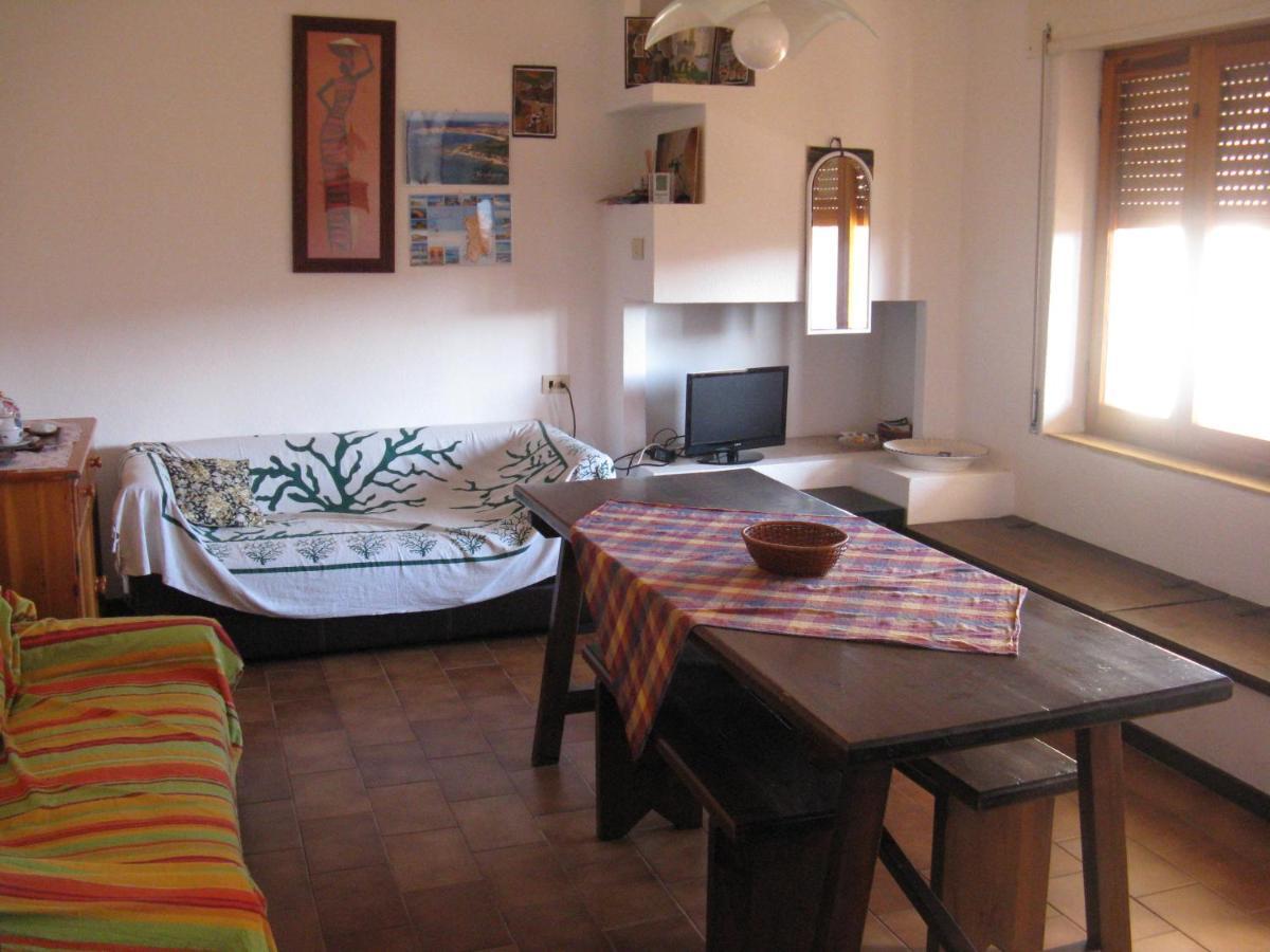 Borgo Spiaggia Isola Rossa Extérieur photo