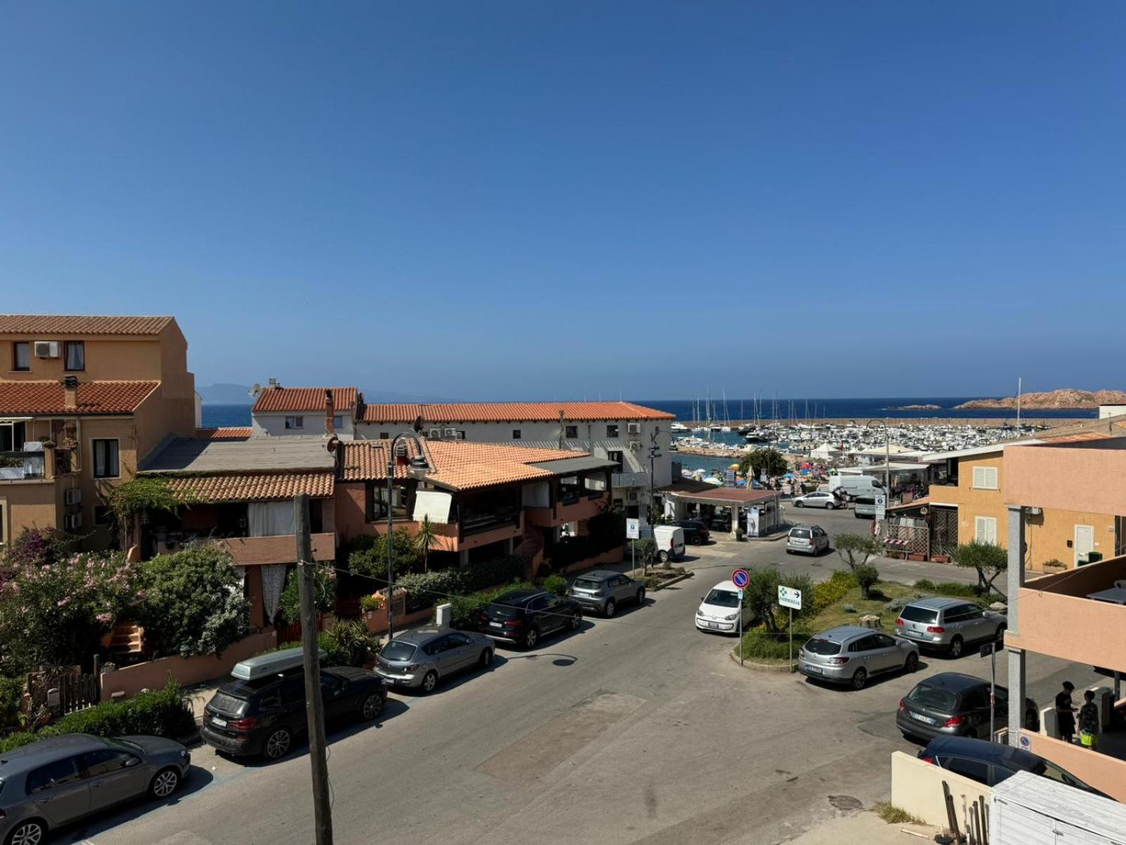 Borgo Spiaggia Isola Rossa Extérieur photo